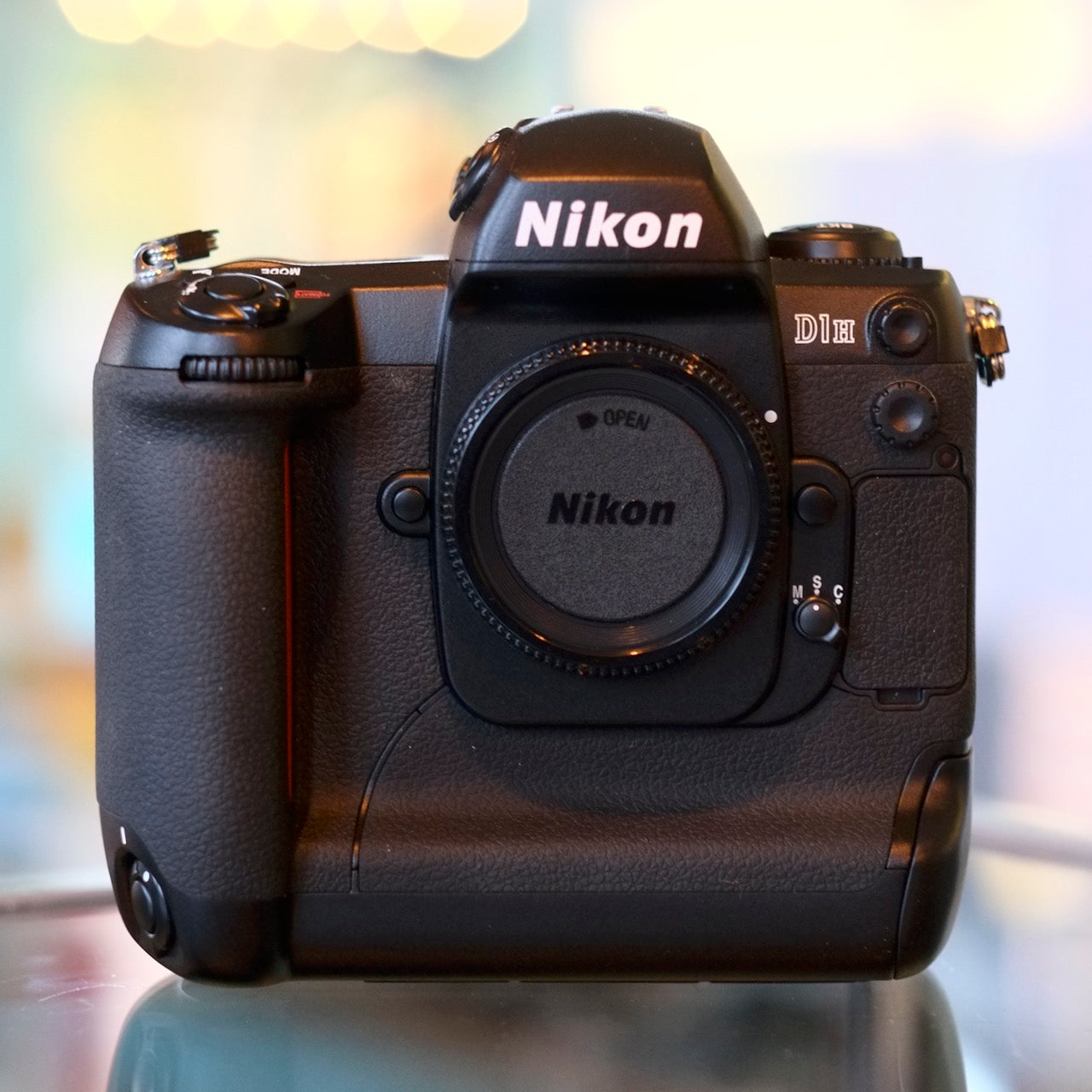 Nikon D1H – Camera Traders