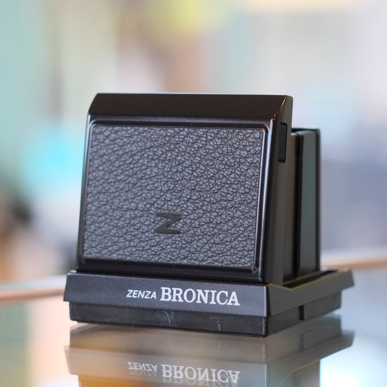 Bronica Waist-Level Finder G for GS-1 – Camera Traders