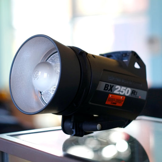 Elinchrom BX250Ri