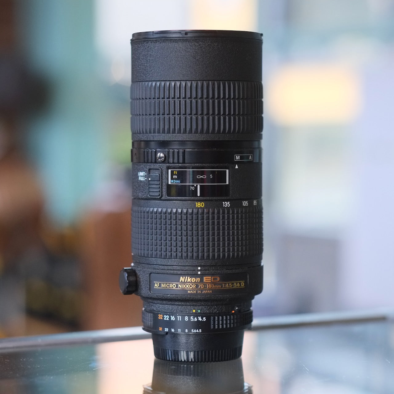 Nikon 70-180mm f4.5-5.6D AF Micro Nikkor