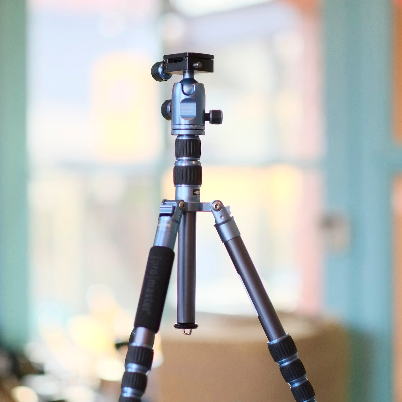 Promaster XC522 tripod