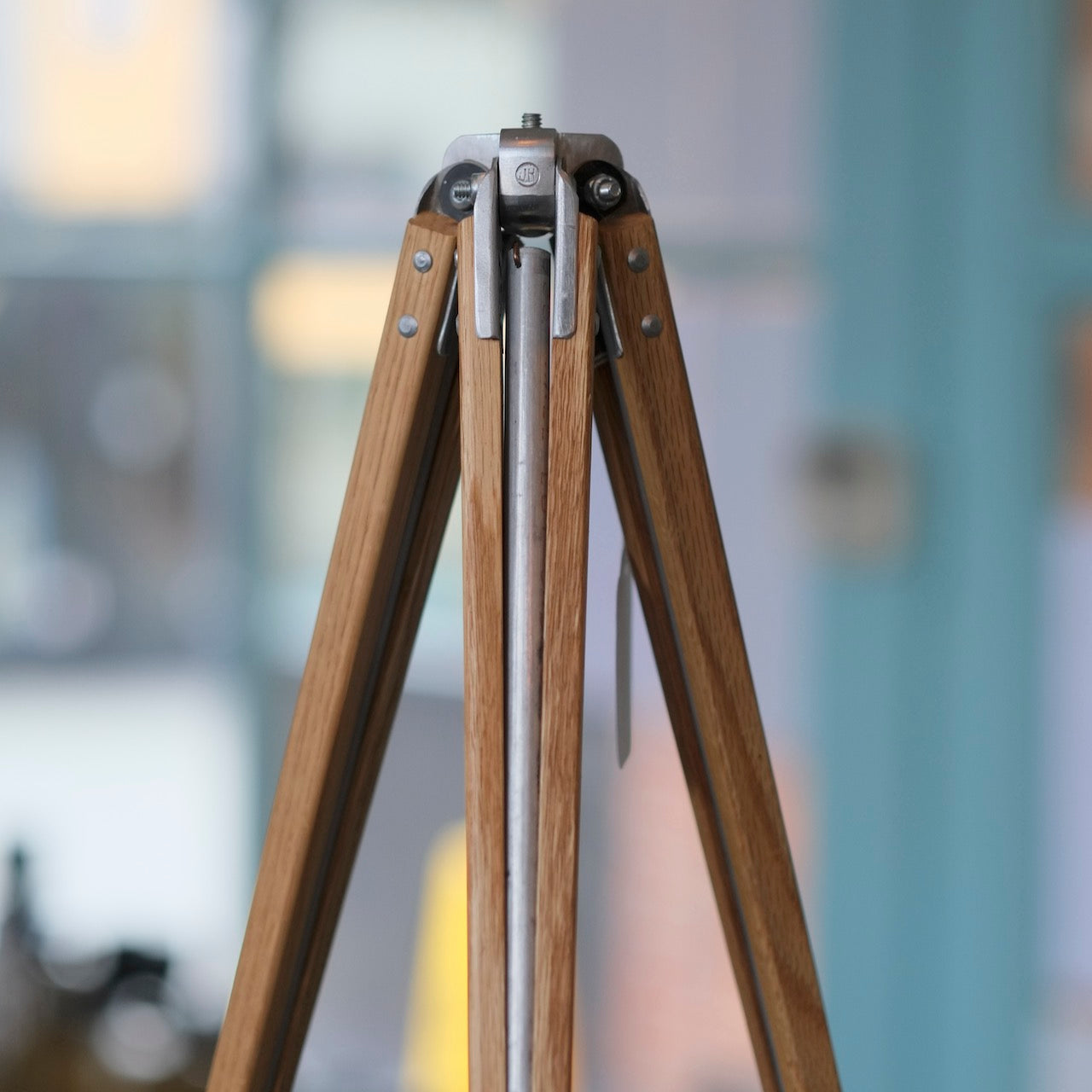 Homemade Compact Tripod – Camera Traders